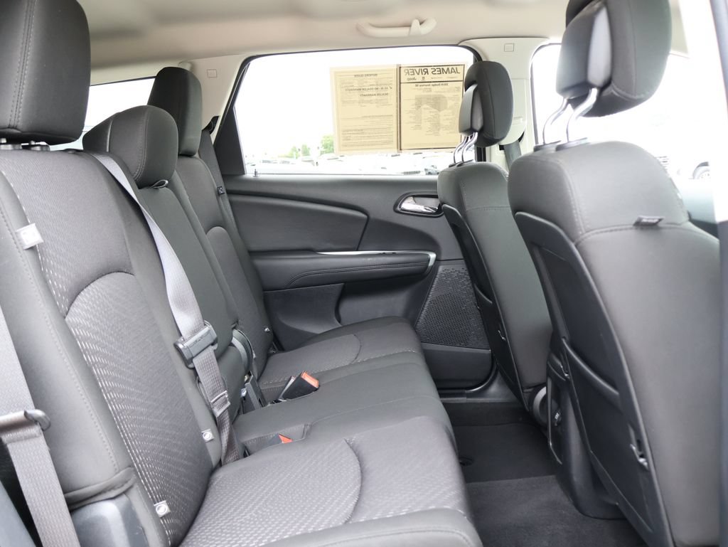 Used 2019 Dodge Journey SE w/ Premium Group FWD image 12