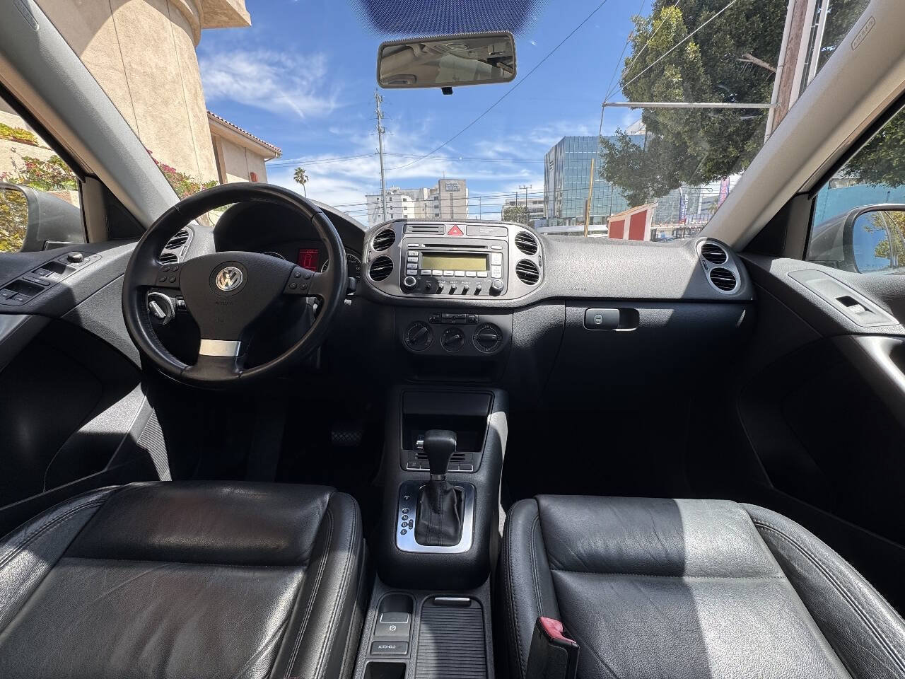 Used 2009 Volkswagen Tiguan S FWD image 11