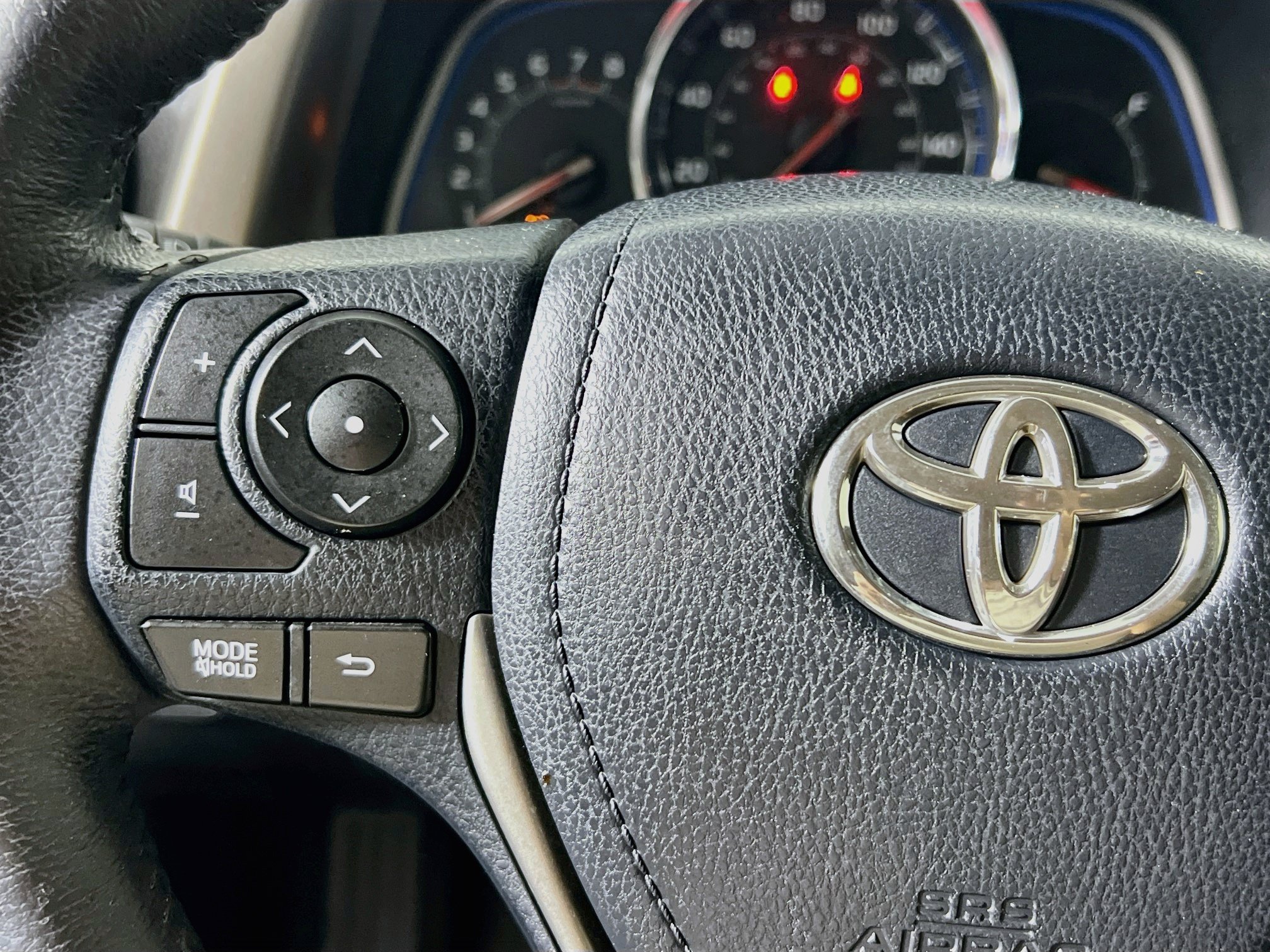 Used 2013 Toyota RAV4 Limited AWD/4WD image 18
