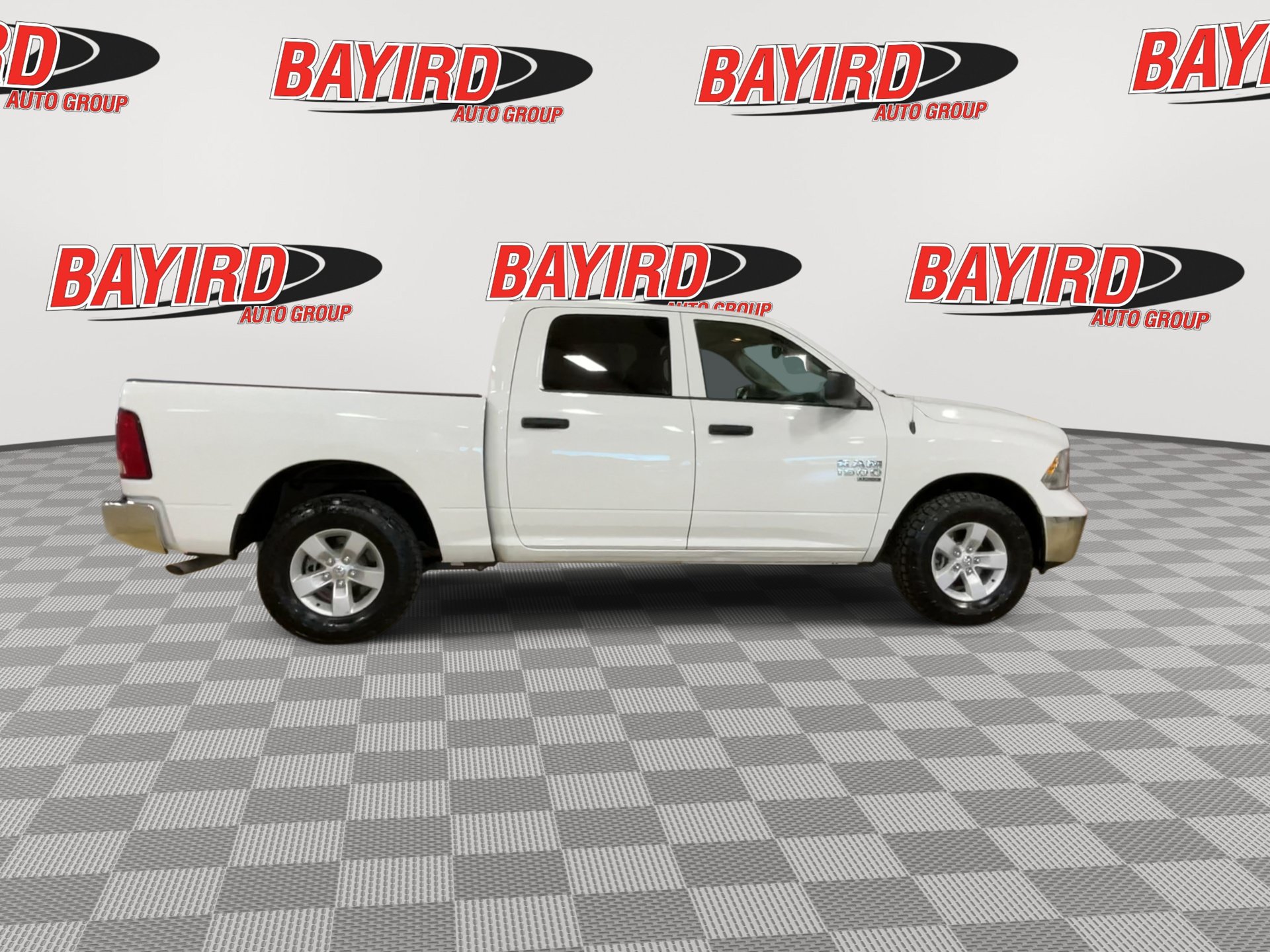 Used 2022 RAM 1500 Classic SLT w/ Electronics Group AWD/4WD image 9