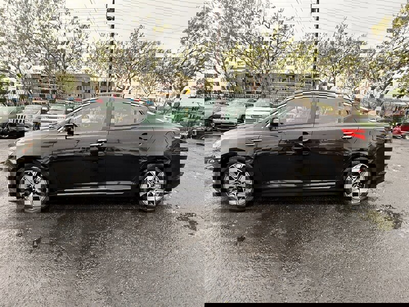 Used 2011 Kia Optima EX w/ Hybrid Premium Technology Pkg image 8