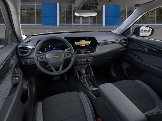 Used 2025 Chevrolet TrailBlazer LS w/ LS Convenience Package AWD/4WD image 15