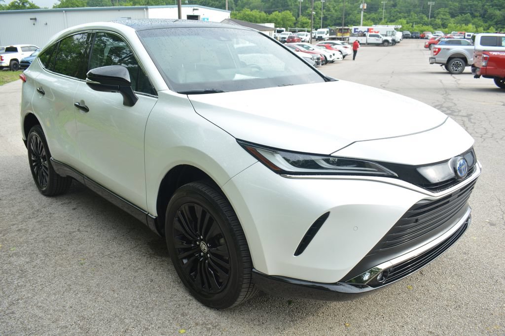 Used 2023 Toyota Venza Nightshade AWD/4WD image 4