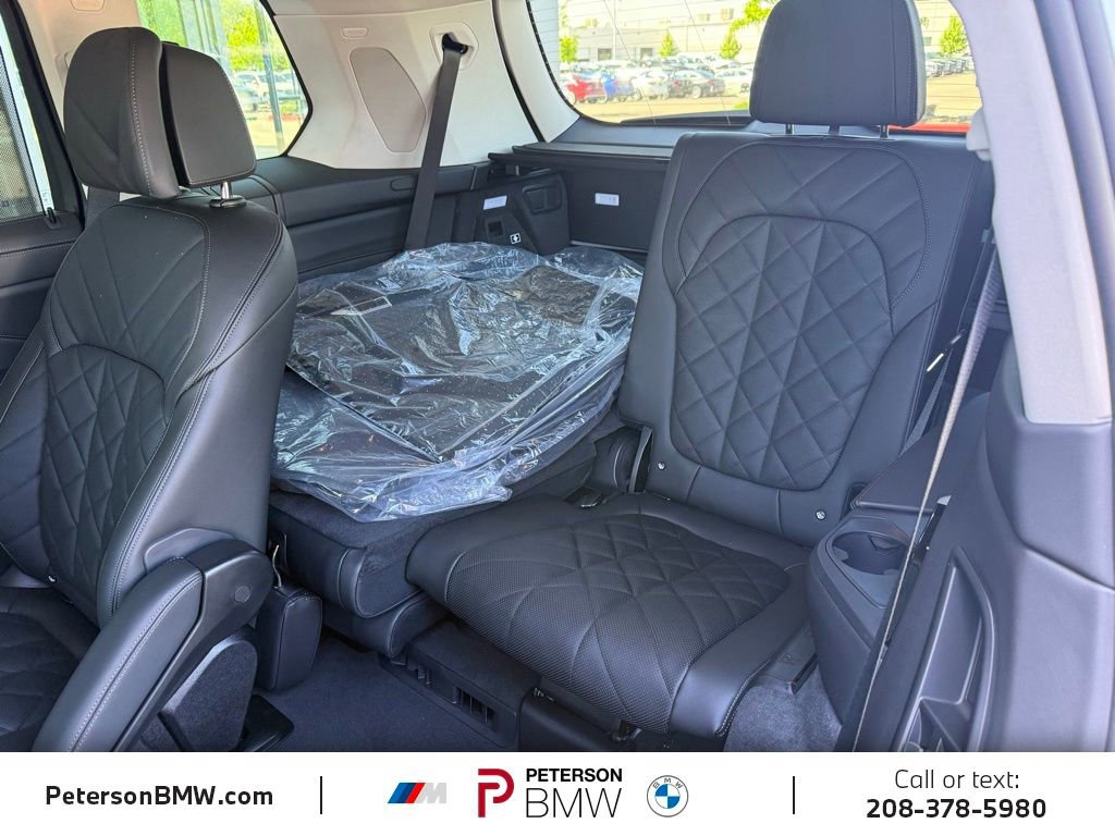 New 2027 BMW X7 xDrive40i w/ Premium Package AWD/4WD image 24