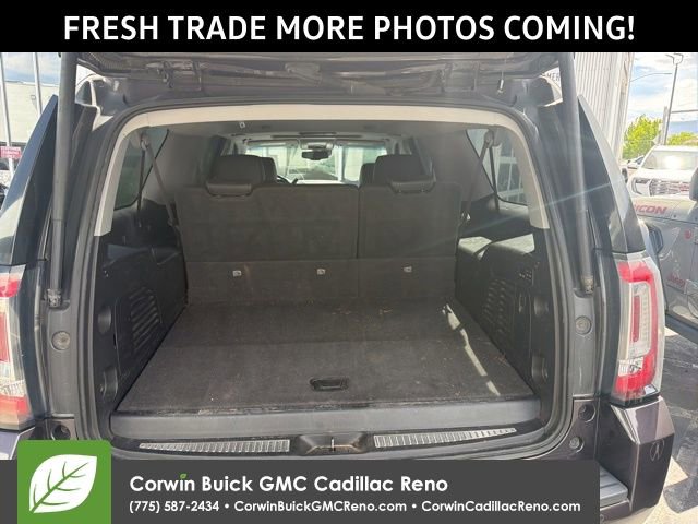 Used 2016 GMC Yukon XL SLT w/ Open Road Package AWD/4WD image 11