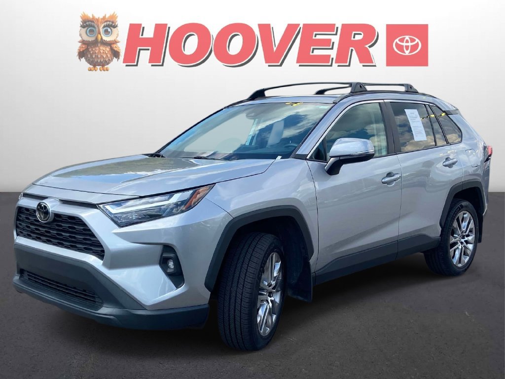 Used 2024 Toyota RAV4 XLE Premium FWD image 5