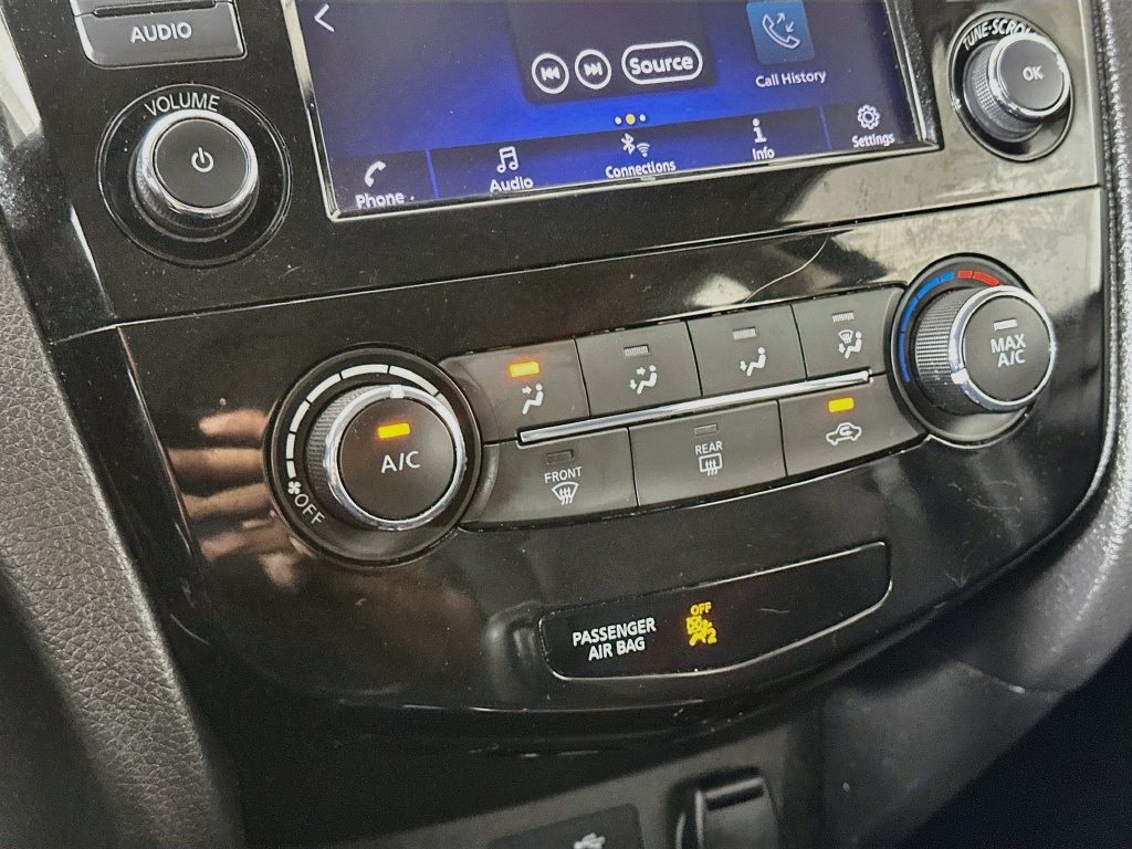 Used 2019 Nissan Rogue Sport S AWD/4WD image 22