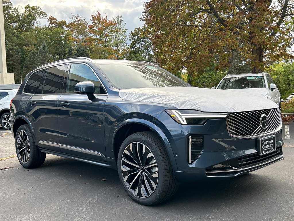 New 2026 Volvo XC90 B6 Plus w/ Protection Package Premier