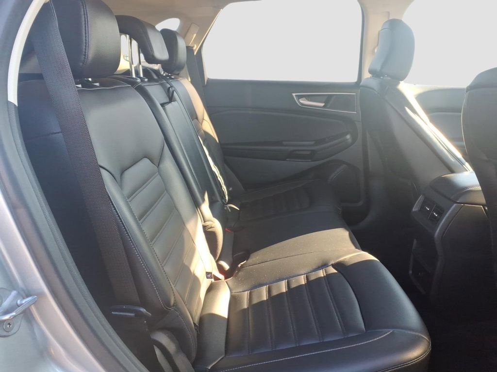 Used 2024 Ford Edge SEL image 12