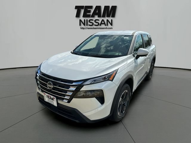 Certified 2025 Nissan Rogue SV AWD/4WD image 3