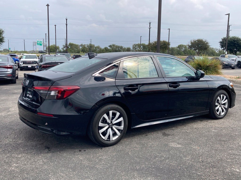 Used 2025 Honda Civic LX image 5