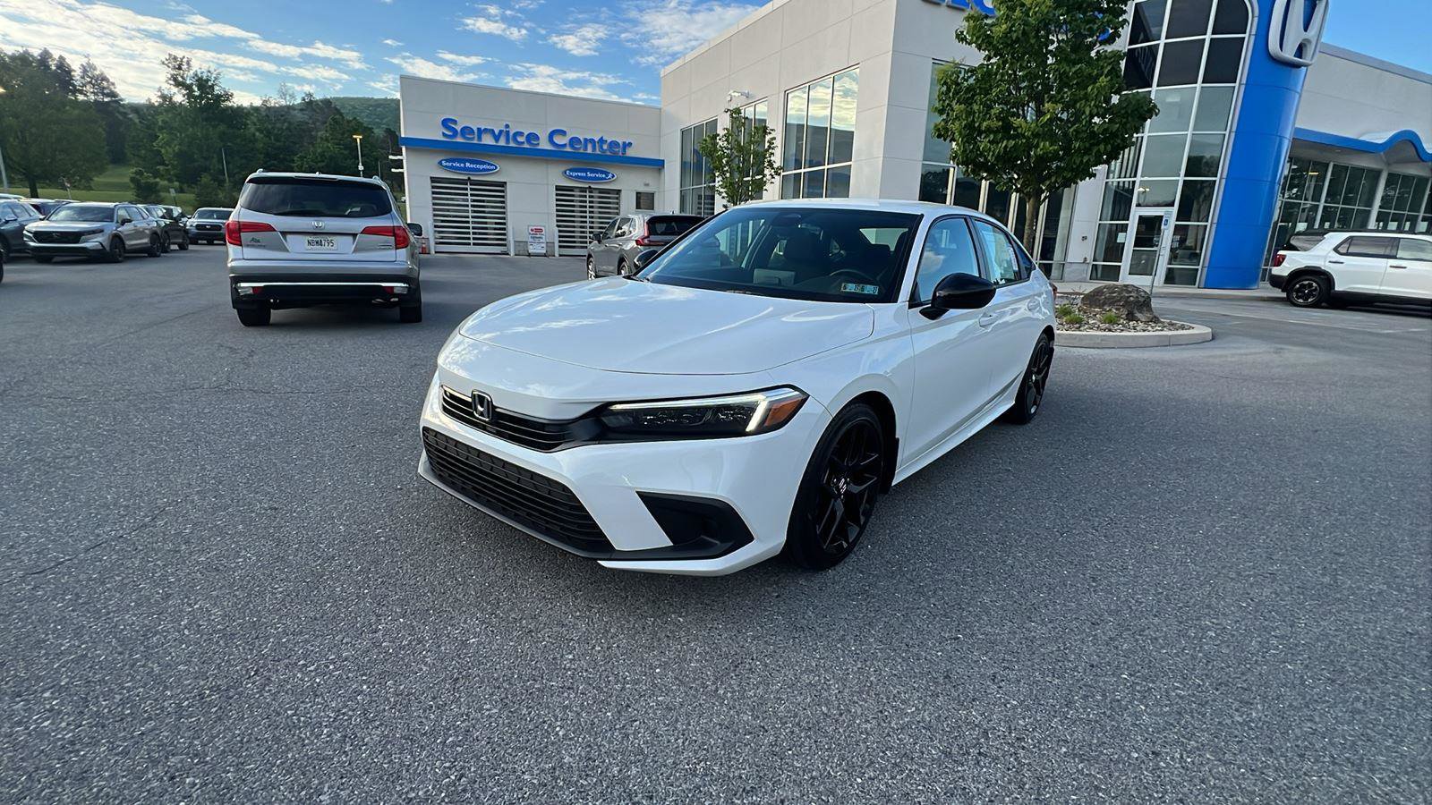 Used 2024 Honda Civic Sport image 8