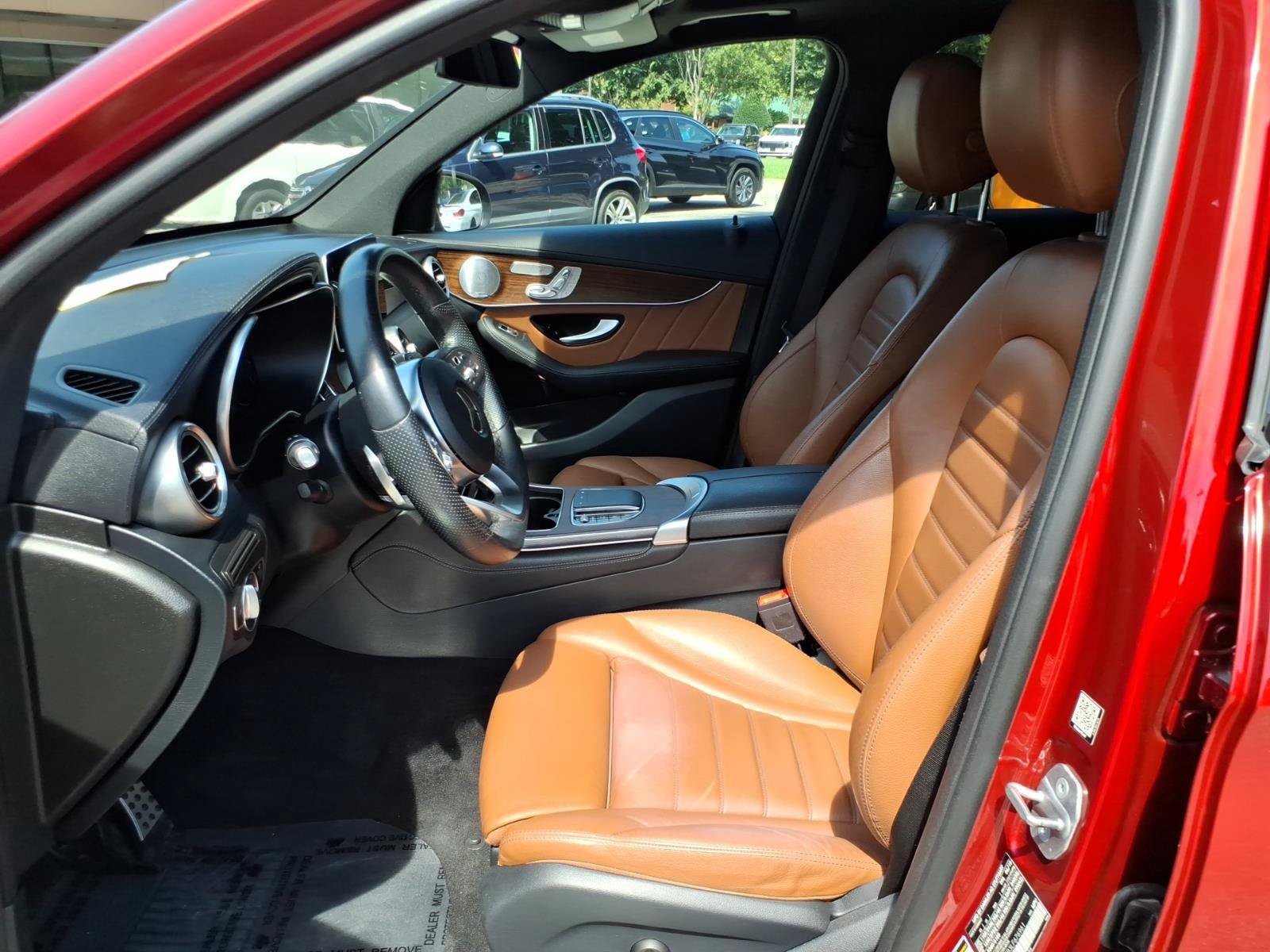 Used 2020 Mercedes-Benz GLC 300 4MATIC image 12