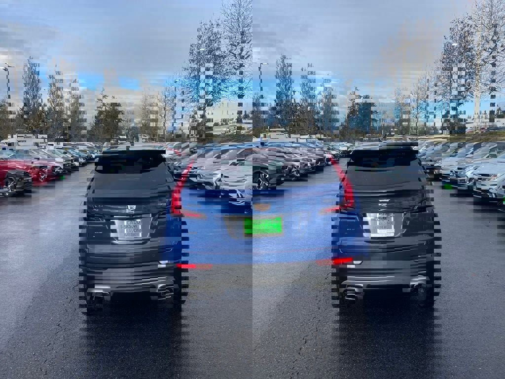 Used 2022 Cadillac XT4 Premium Luxury w/ Safety Alert Package image 5