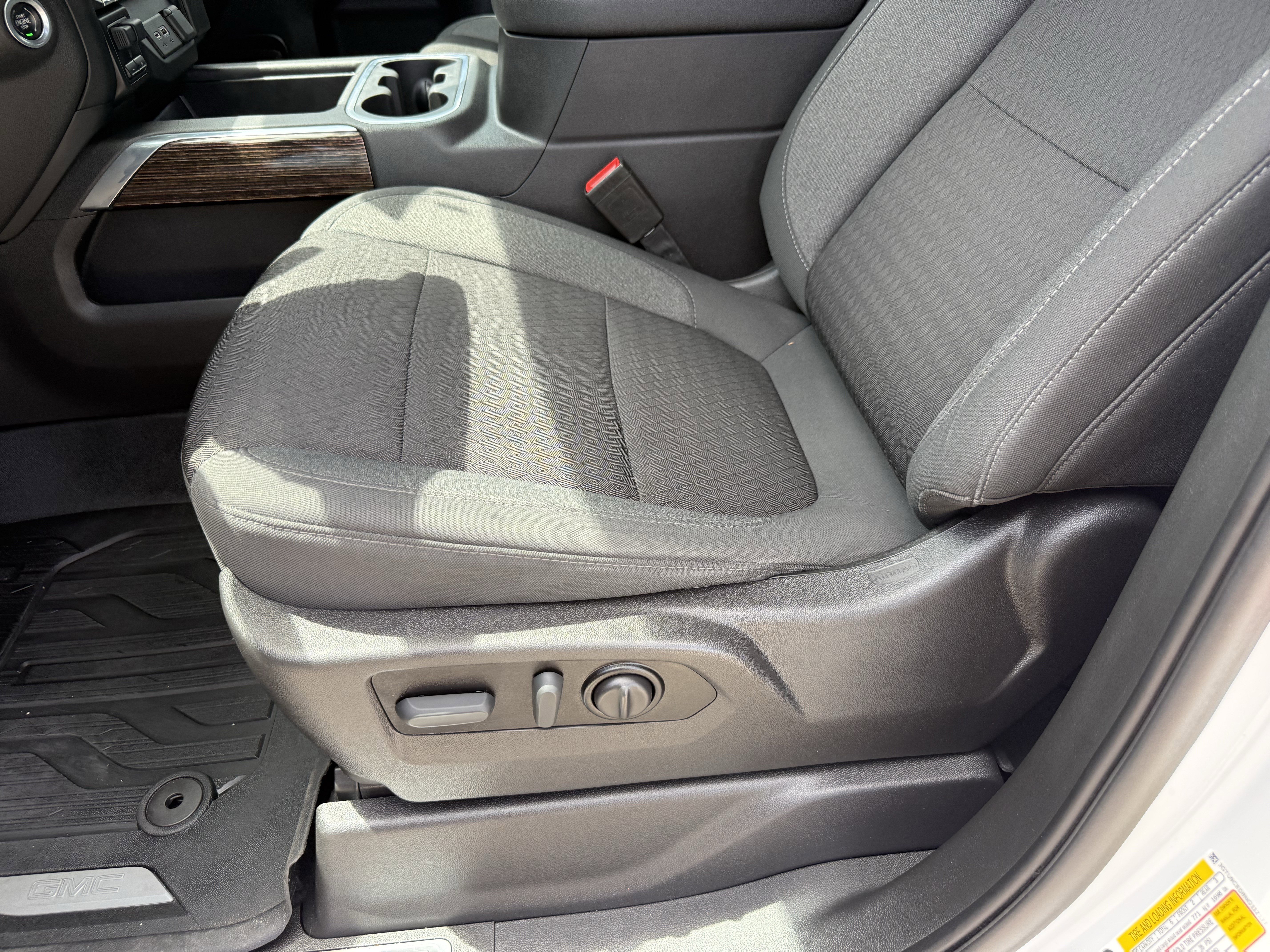 Used 2022 GMC Sierra 1500 Elevation w/ Preferred Package AWD/4WD image 26