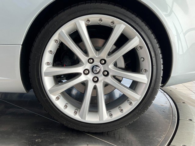 Used 2007 Jaguar XKR R image 35