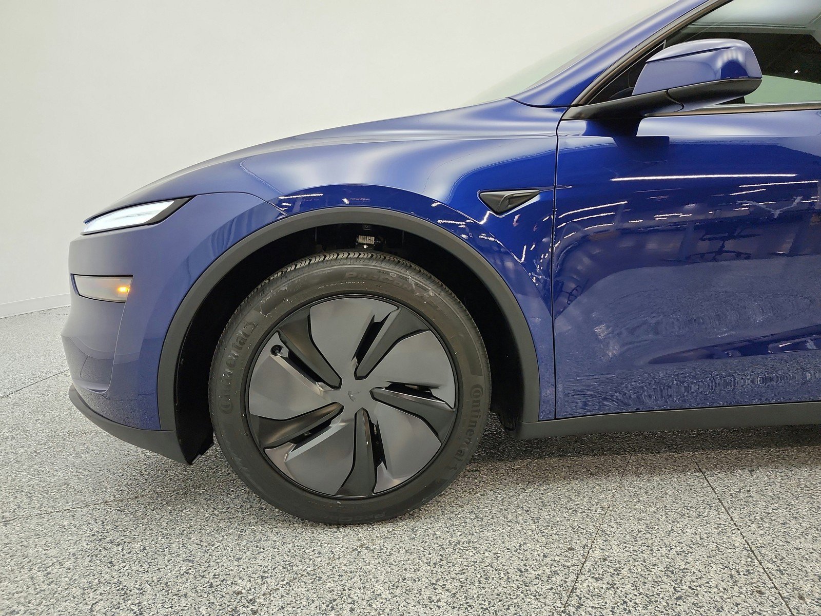 Used 2026 Tesla Model Y 2WD image 26