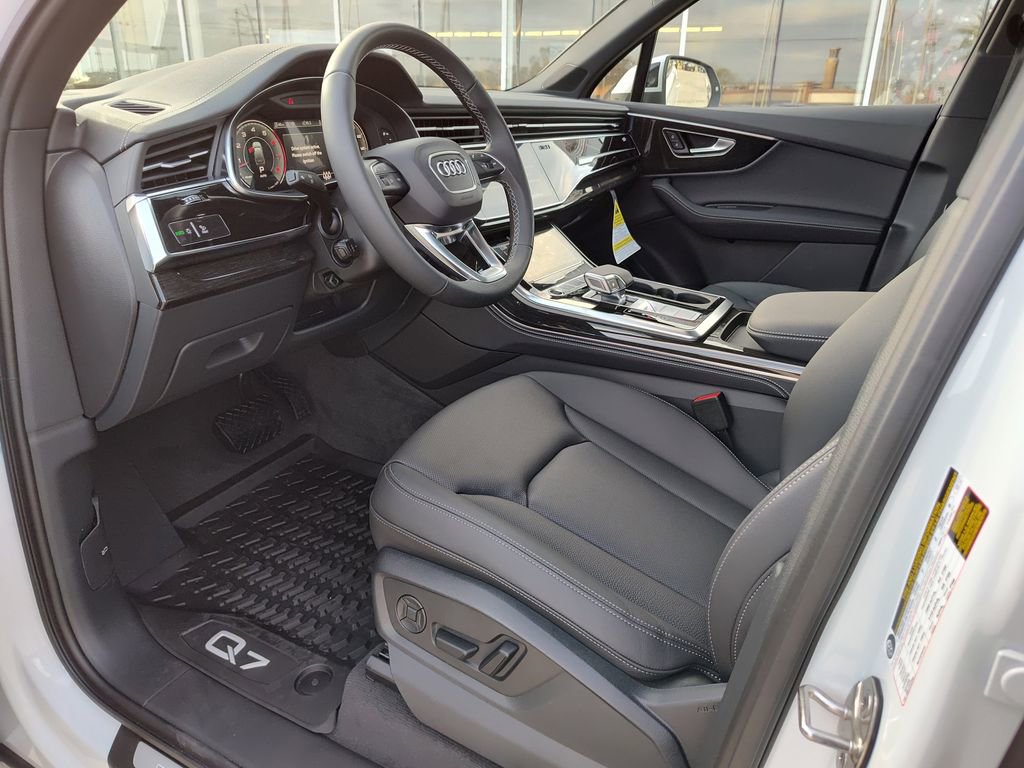 New 2026 Audi Q7 3.0T Premium Plus image 2