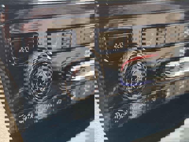 Used 2024 Jeep Grand Cherokee Limited image 24