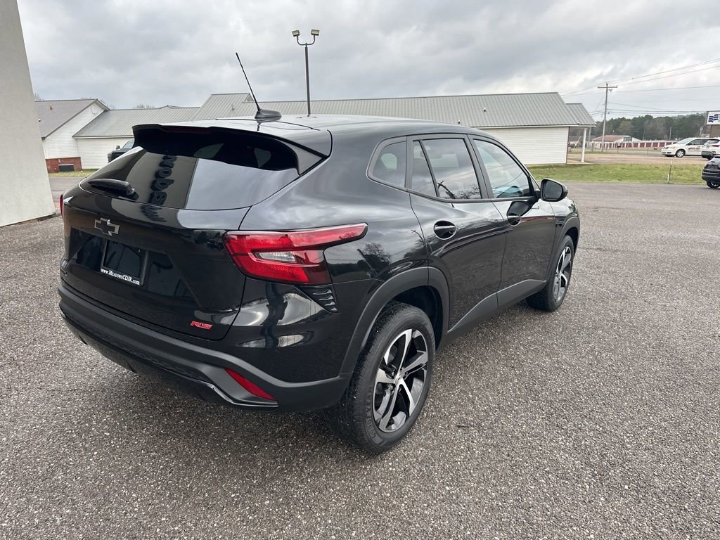 Used 2024 Chevrolet Trax RS image 7