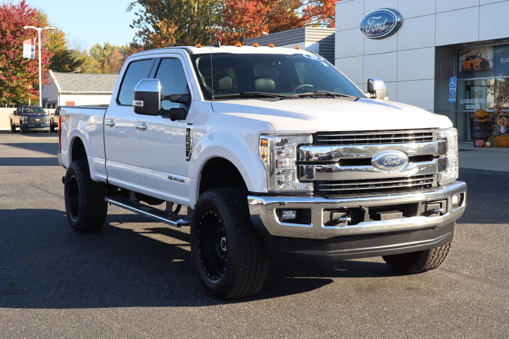 Used 2019 Ford F350 Lariat w/ Lariat Ultimate Package AWD/4WD image 2