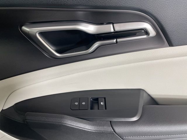 New 2026 Kia Sportage EX w/ EX Panorama Roof Package image 12