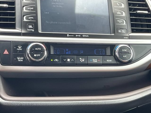 Used 2018 Toyota Highlander Limited w/ Protection Package #3 AWD/4WD image 17