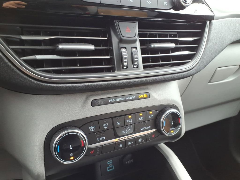 Certified 2023 Ford Escape Active AWD/4WD image 20