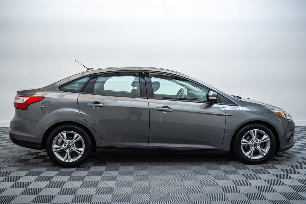 Used 2014 Ford Focus SE FWD image 4
