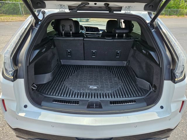 Used 2024 Cadillac XT4 Sport FWD image 18