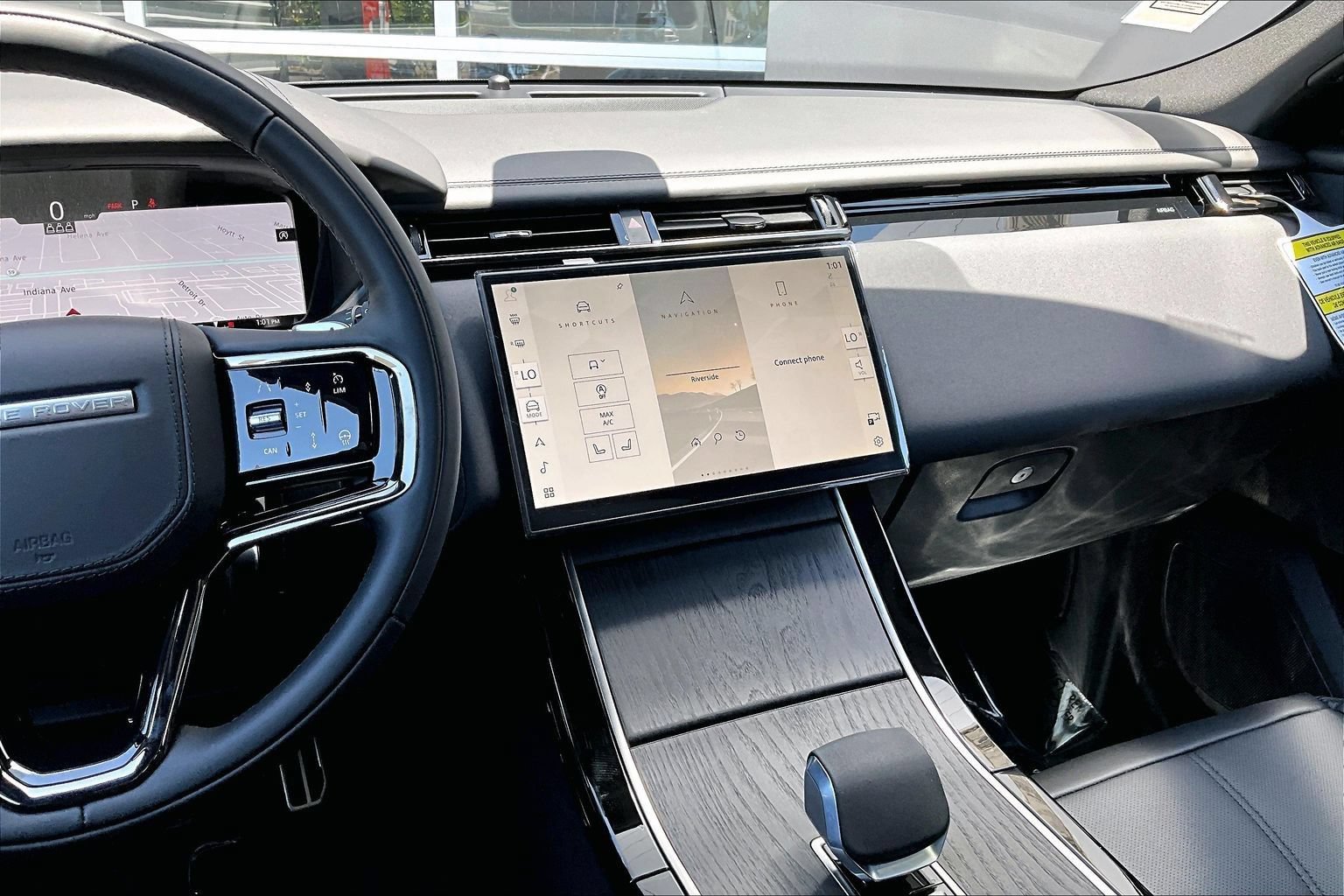 New 2026 Land Rover Range Rover Velar Dynamic SE AWD/4WD image 7
