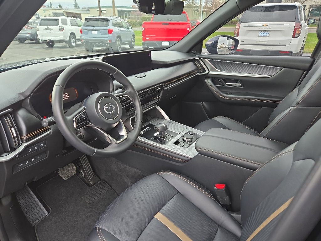 Used 2025 MAZDA CX-90 3.3 Turbo S w/ Premium Package image 12