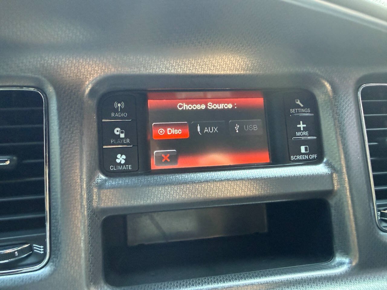 Used 2014 Dodge Charger SE RWD image 29