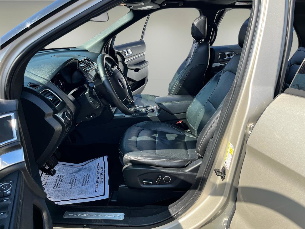 Used 2017 Ford Explorer Limited image 15