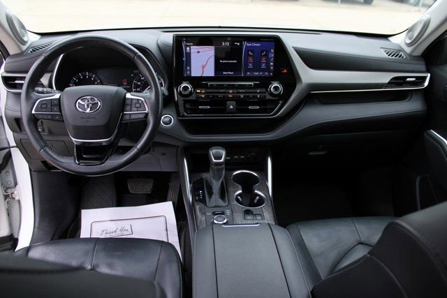 Used 2020 Toyota Highlander Limited image 38