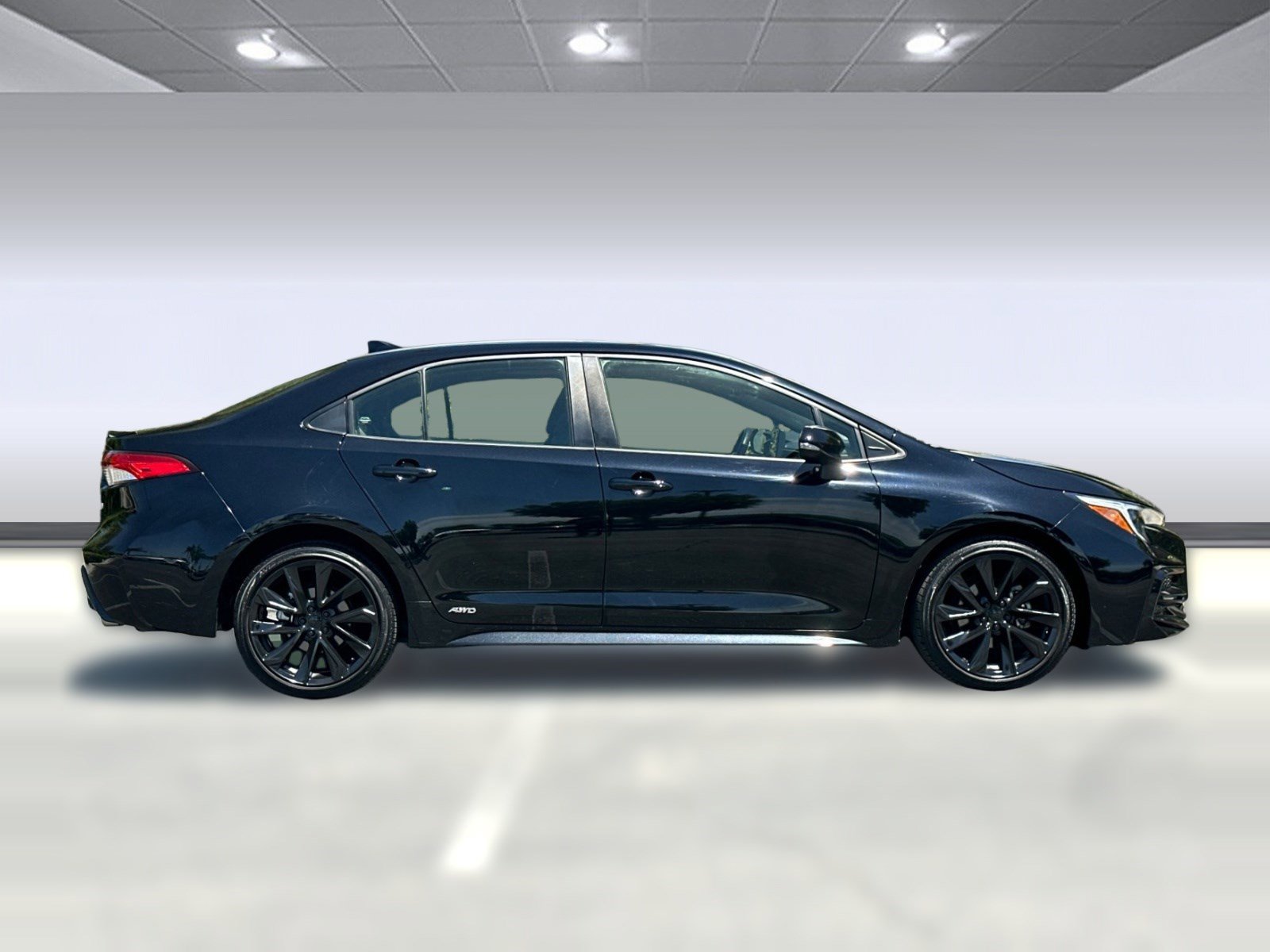 Used 2024 Toyota Corolla SE w/ SE Package AWD/4WD image 7