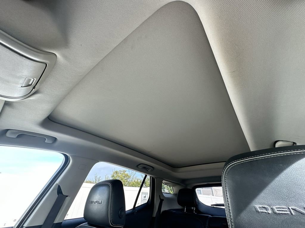 Used 2018 GMC Terrain Denali w/ Advanced Safety Package image 22