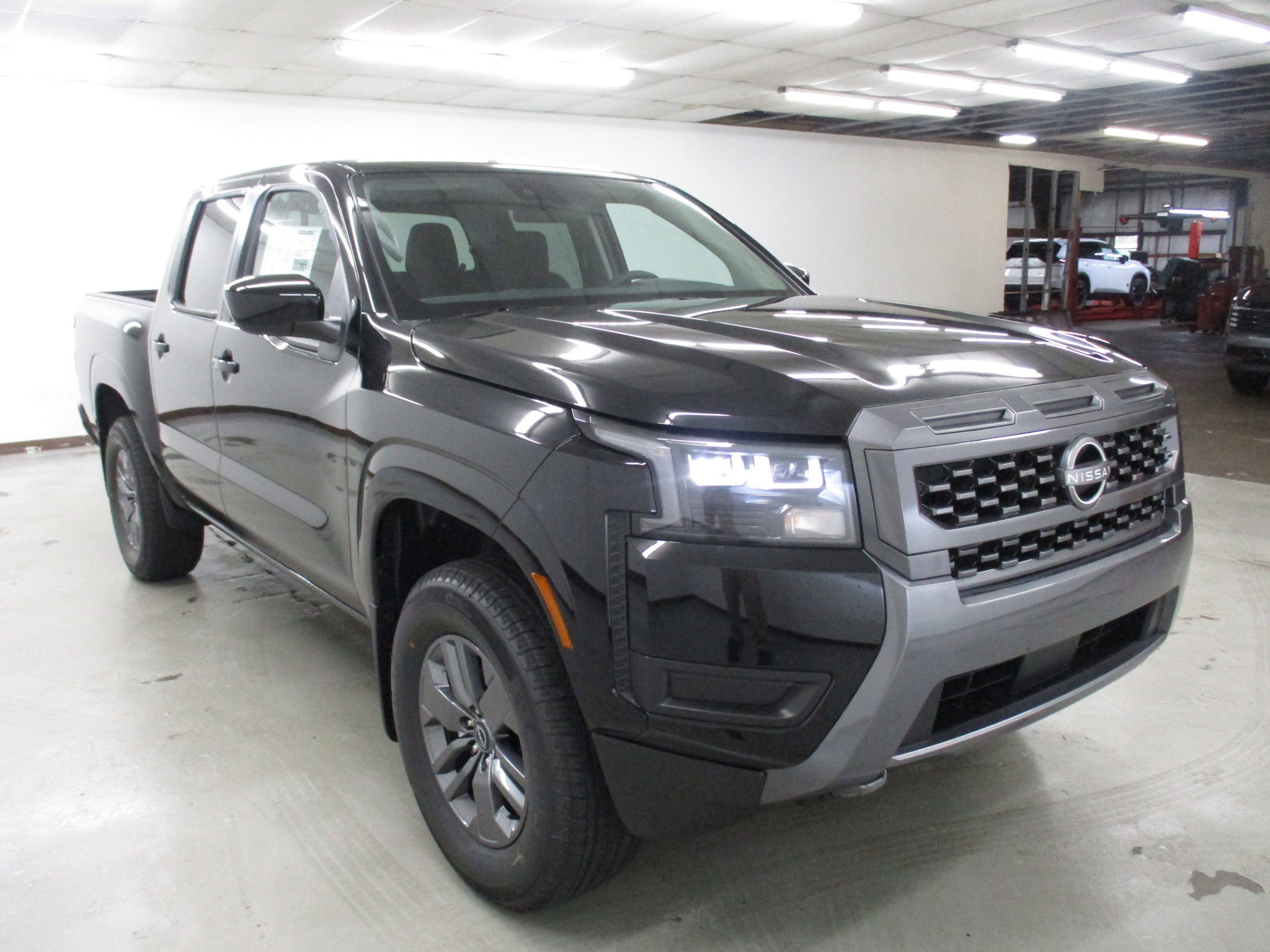 New 2026 Nissan Frontier SV w/ SV Convenience Package AWD/4WD image 3