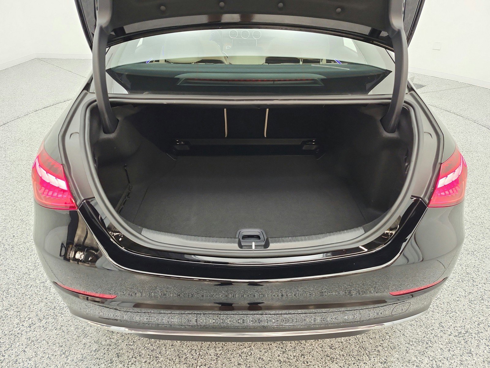 Certified 2022 Mercedes-Benz C 300 Sedan image 28