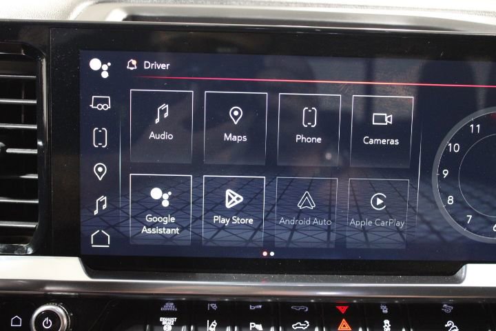 Used 2024 GMC Sierra 2500 SLT w/ SLT Convenience Package image 32