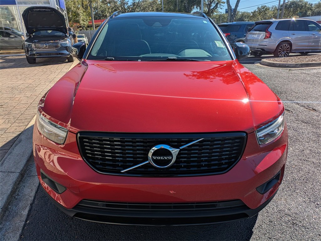 Used 2021 Volvo XC40 T5 R-Design w/ Climate Package image 9