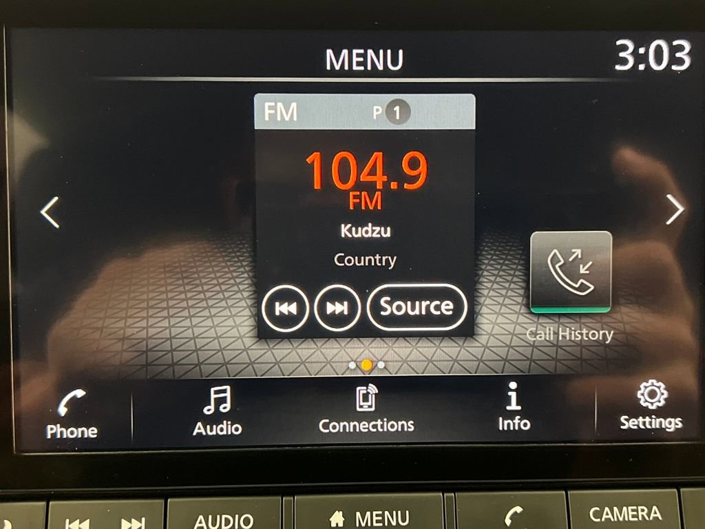 Used 2025 Nissan Rogue SV image 47