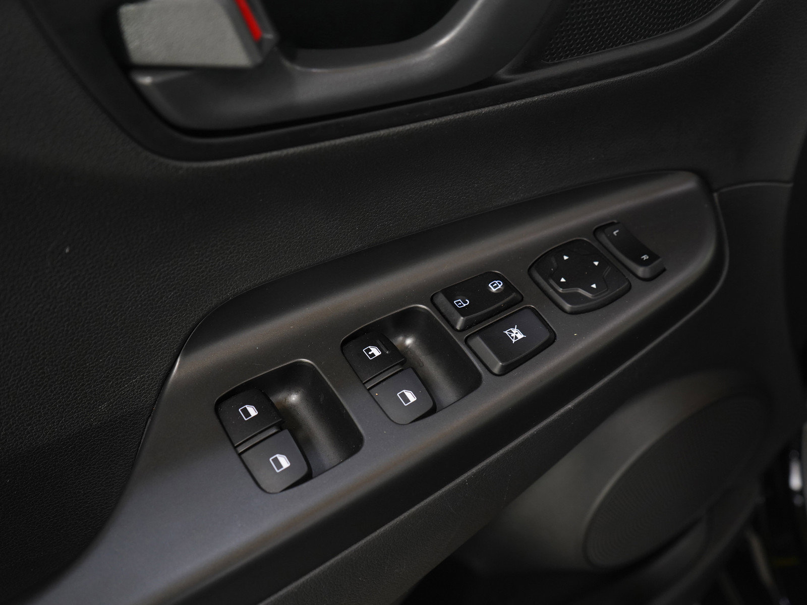 Used 2023 Hyundai Kona SE image 20