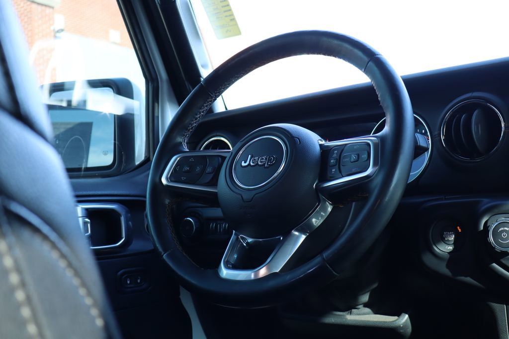 Used 2020 Jeep Wrangler Unlimited Sahara image 48