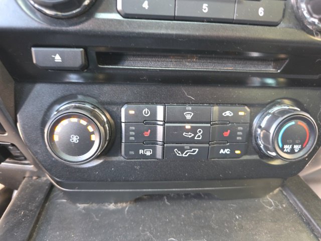 Used 2016 Ford F150 XLT w/ Equipment Group 302A Luxury AWD/4WD image 14