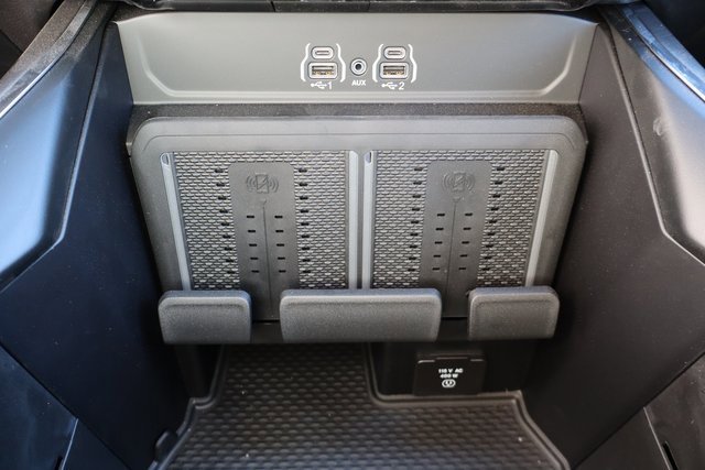 Used 2025 RAM 3500 Laramie image 29