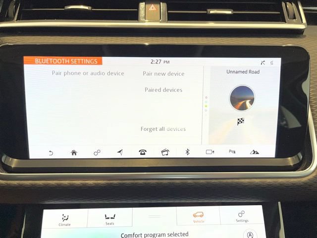 Used 2020 Land Rover Range Rover Velar S AWD/4WD image 47