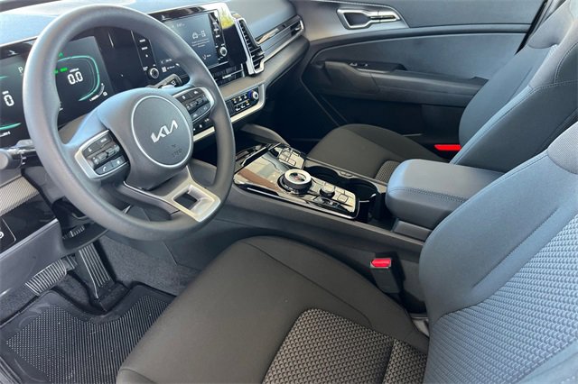 New 2025 Kia Sportage LX image 11