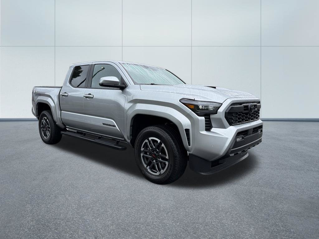 Used 2024 Toyota Tacoma TRD Sport w/ TRD Sport Upgrade Package AWD/4WD image 4