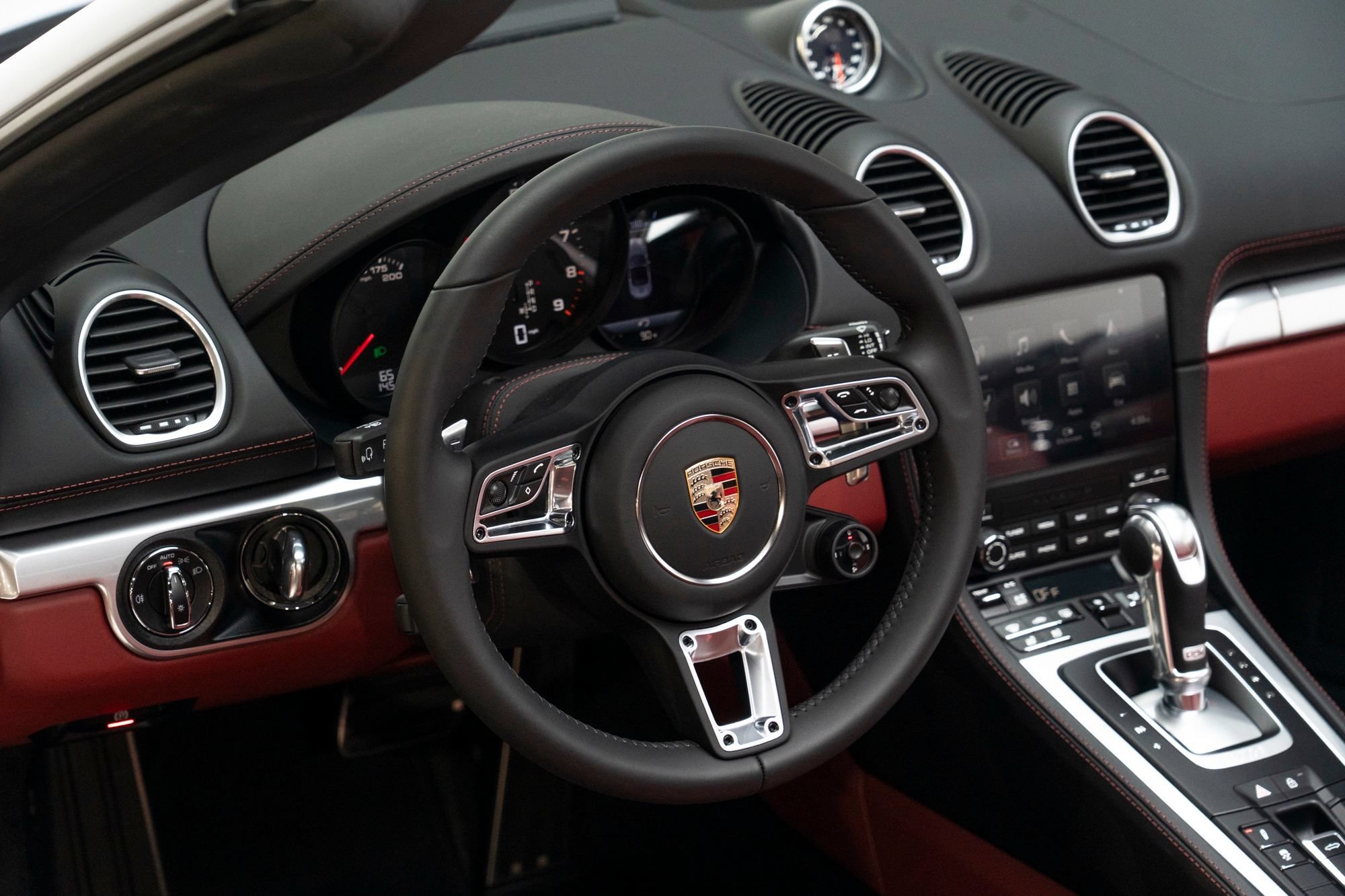 Used 2025 Porsche 718 Boxster GTS RWD image 24